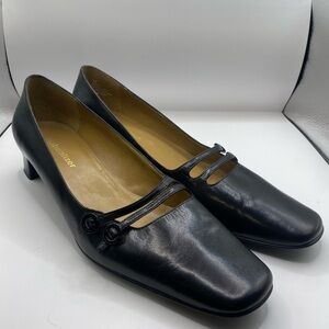 Naturalizer Black Leather Mary Jane Pumps